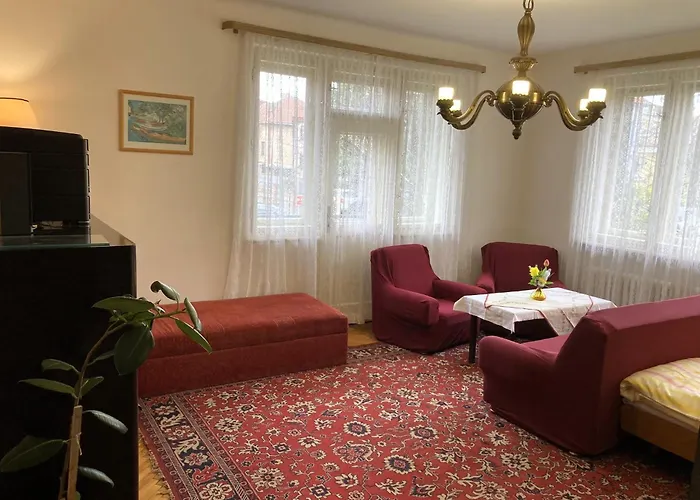 Spacious - Free Parking! Daire Prag